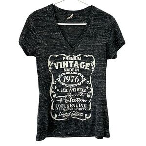 1976 Birth Year Graphic T-shirt Size Large